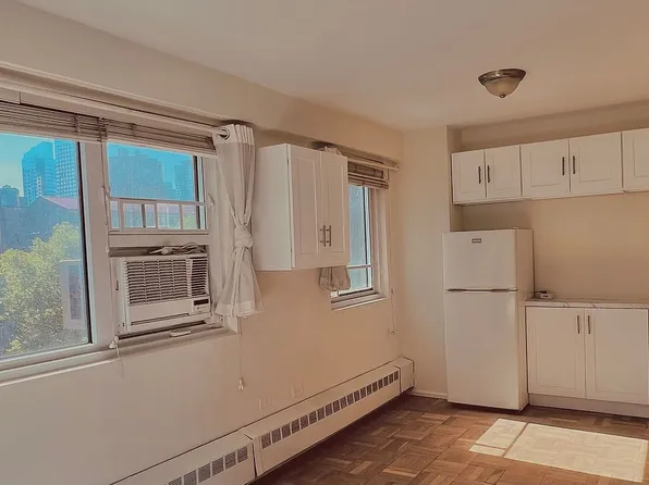 215 Adams St APT 6D, Brooklyn, NY 11201