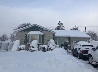 85 Dartmouth Dr, Hicksville, NY 11801