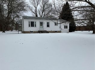 6690 North Rd, Sodus, NY 14551
