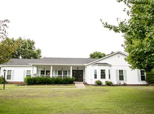 1348 Camp Ravine Rd, Burns, TN 37029