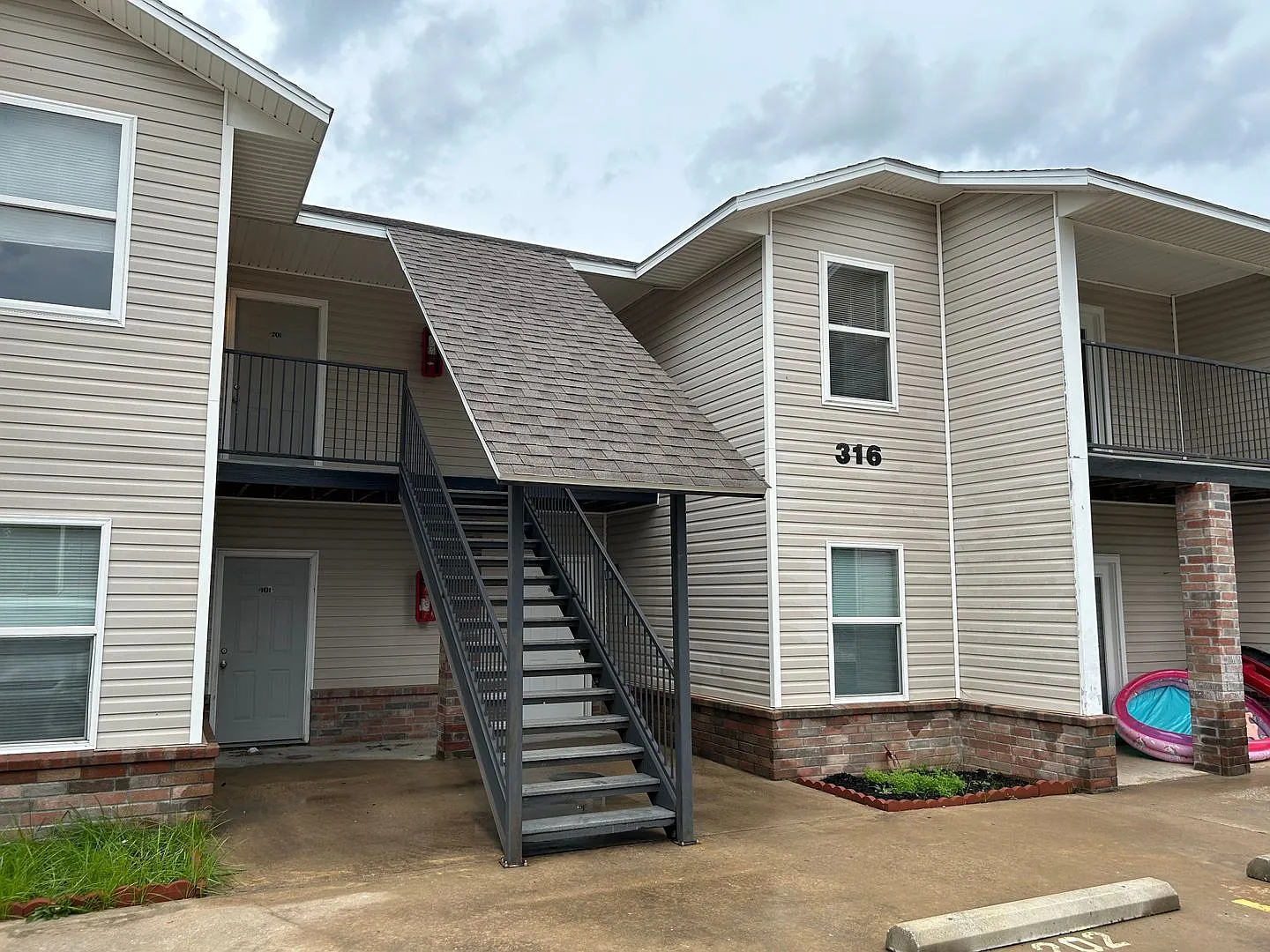 316 Erin Place Springdale — Photo 4