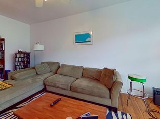 1337 W Addison St APT 3B, Chicago, IL 60613