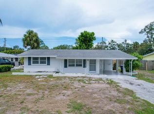 310 Sunset Beach Dr, Venice, FL 34293