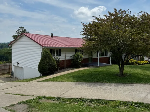 503 Old Monongah Rd, Fairmont, WV 26554