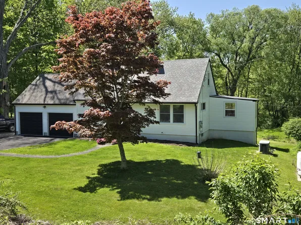 2 Judd Hill Road, Woodbury, CT 06798