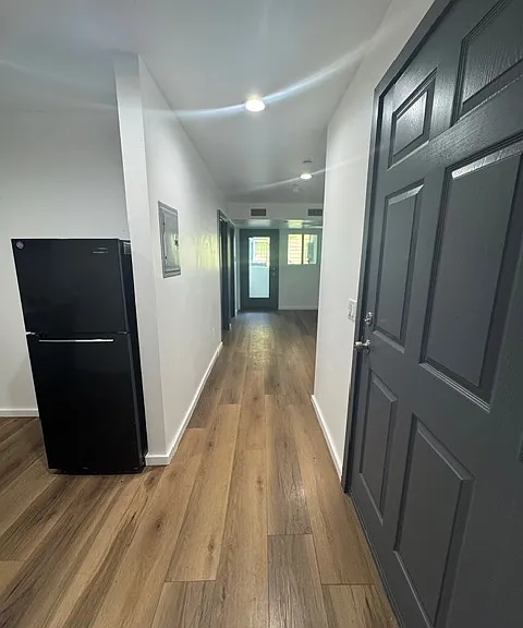 325 N Fickett St — Photo 3