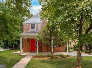 491 Aurania St, Philadelphia, PA 19128