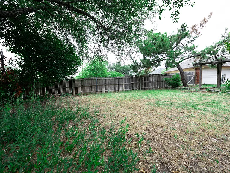 8661 Malibu St — Photo 26