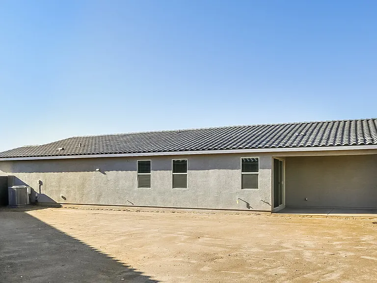 17484 W Sunnyslope Ln — Photo 18
