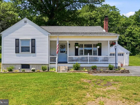 1617 S Main St, Bechtelsville, PA 19505