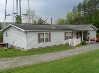 10664 Campbell Rd, Titusville, PA 16354