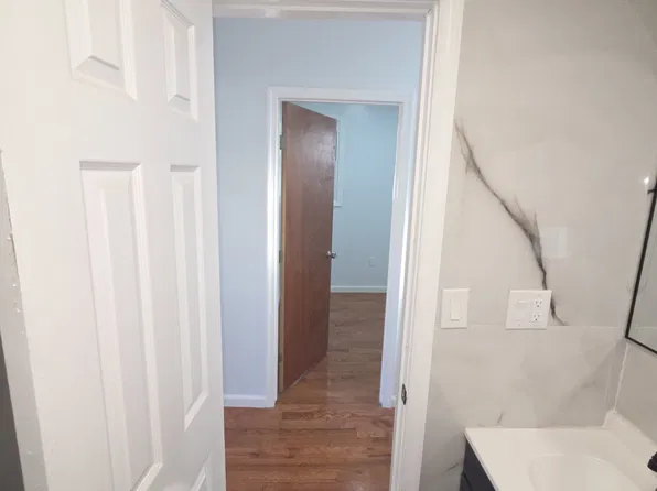 188 McAdoo Ave Floor 2, Jersey City, NJ 07305