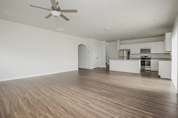 111 Percheron Dr — Photo 4