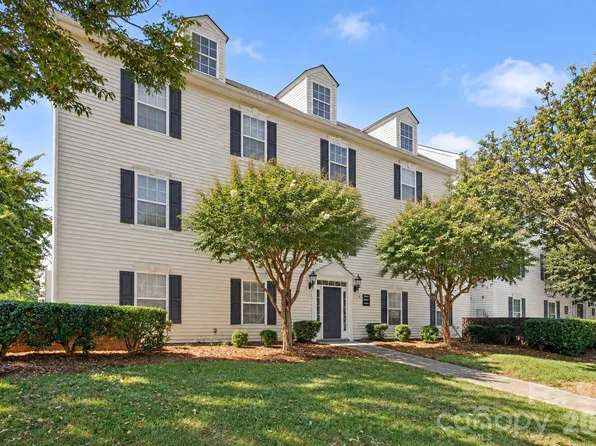 3845 Carl Parmer Dr, Harrisburg, NC 28075