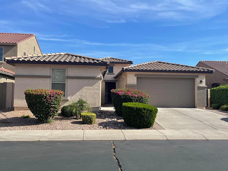1554 W Pelican Ct — Photo 1