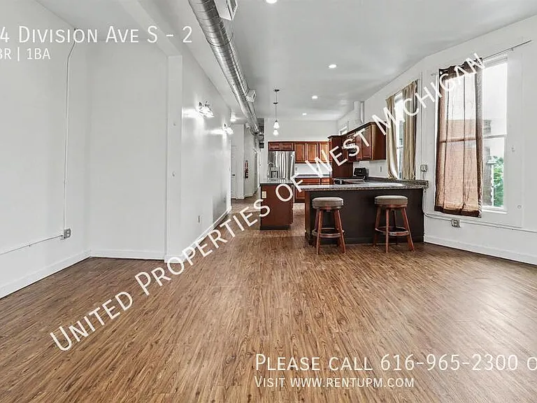 24 Division Ave S #2 — Photo 4
