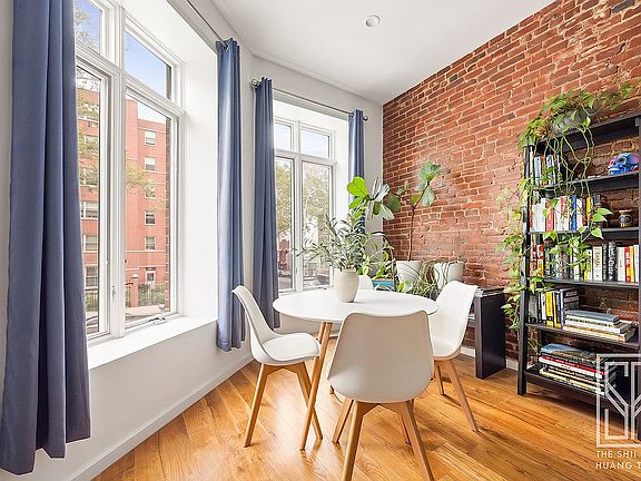 2nd image of 756 Saint Johns Pl Unit Parlor
