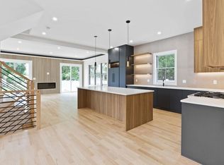 323 Nevada St #2, Newtonville, MA 02460