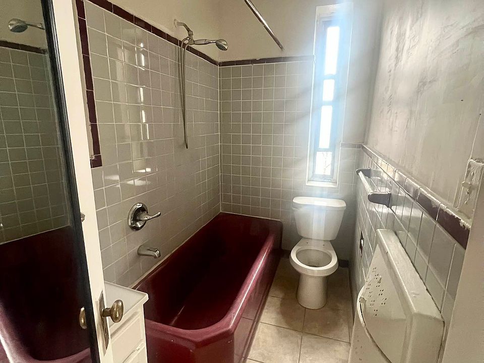2nd image of 1166 Grand Concourse APT 27F