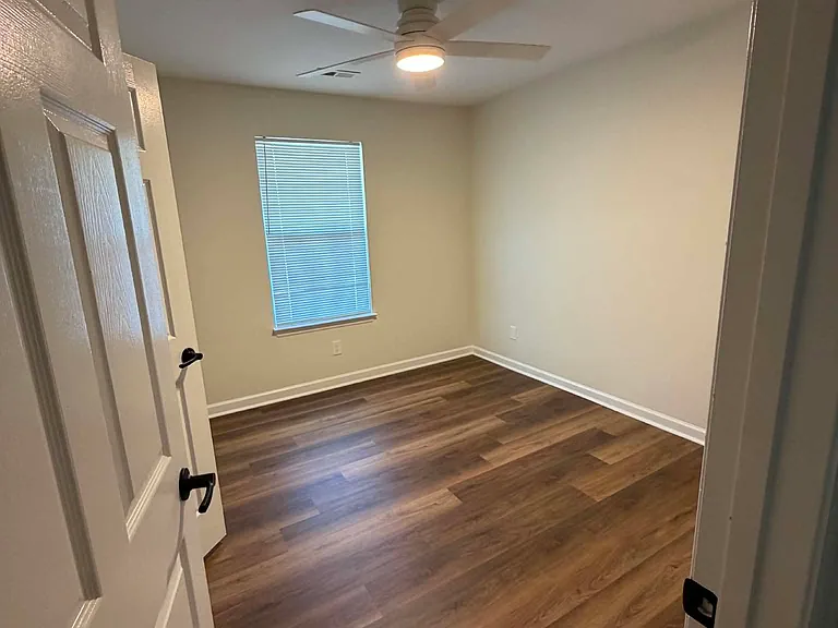 128 Colony Cir — Photo 10