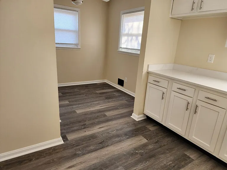 4306 Shady Villa Dr — Photo 24