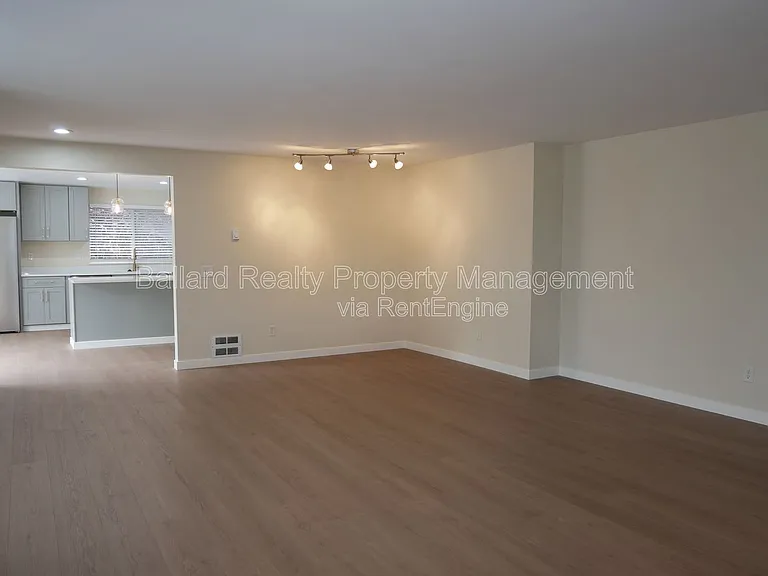 6116 22nd Ave NW #3 — Photo 4