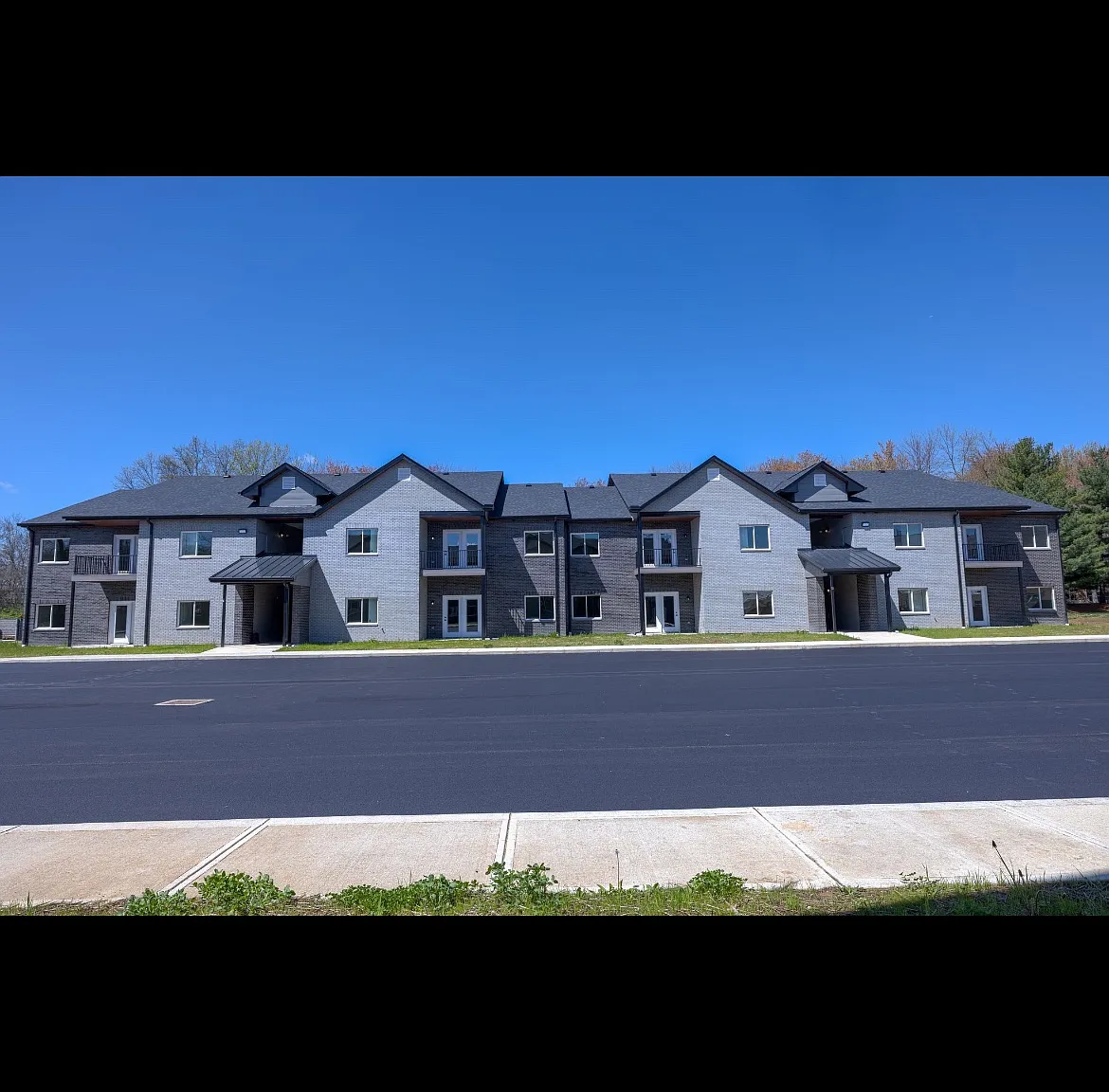 2 bed, 1100 sqft, $1,450 — Photo 2