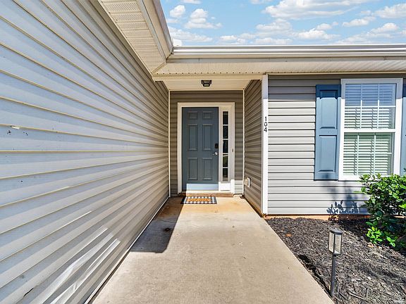 4th image of 104 Oconee Meadows Ln