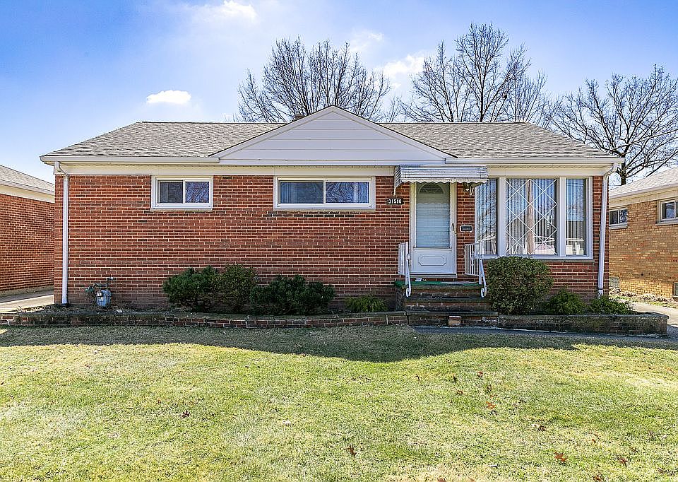1st image of 31510 Royalview Dr