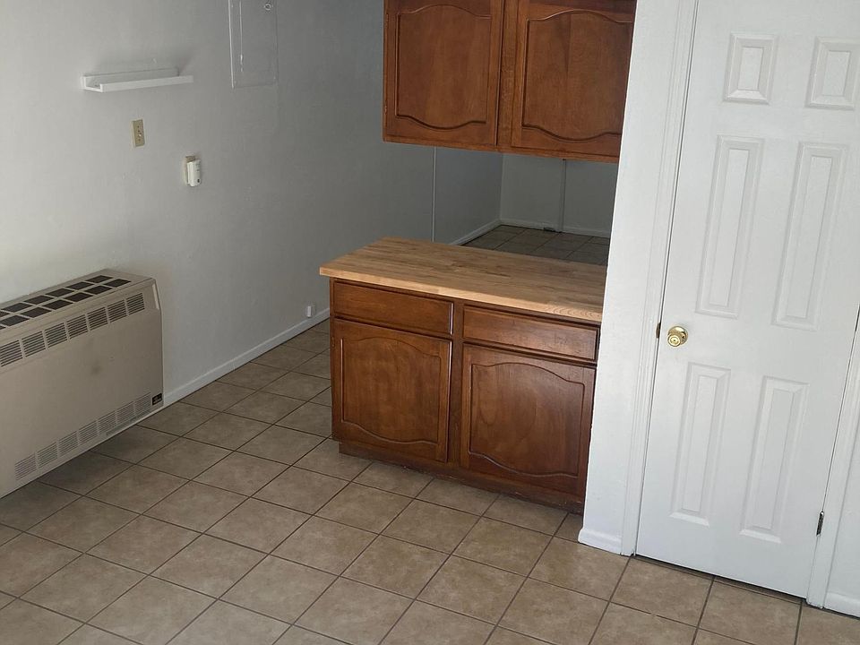 Studio bedroom