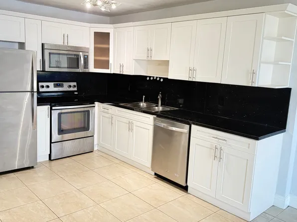 5050 NW 7th St APT 601, Miami, FL 33126