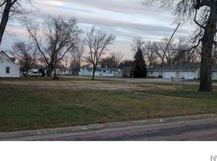 703 E Main St, Elk Point, SD 57025