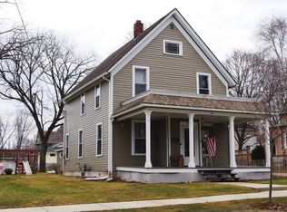 406 Wyman St, New London, WI 54961