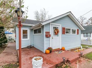 302 Norwood Ave, Laurence Harbor, NJ