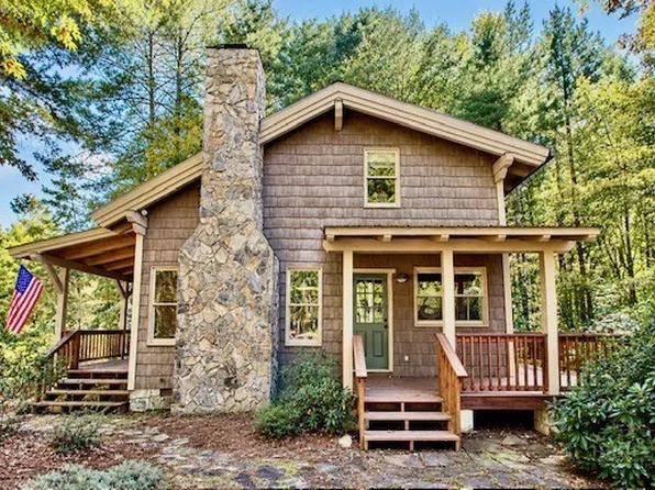 741 Wolfpack Drive, West Jefferson, NC 28694