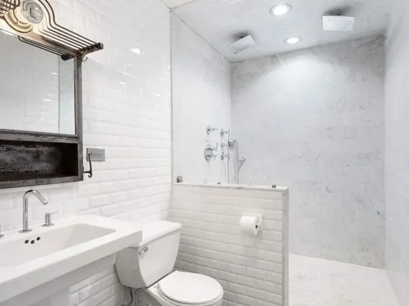 431 East 6th Street image 11 of 13