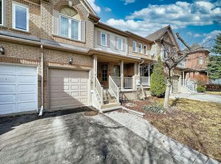 70 Bowler St, Aurora, ON L4G 7J6