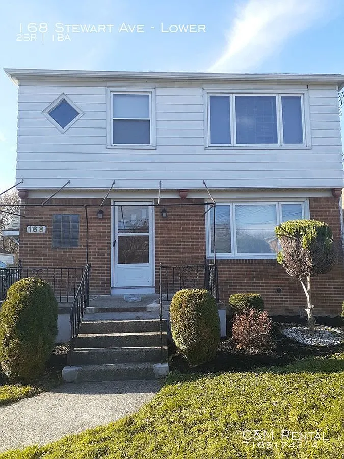 168 Stewart Ave photo 1
