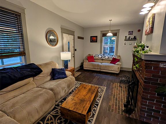 5th image of 3022 Plum St