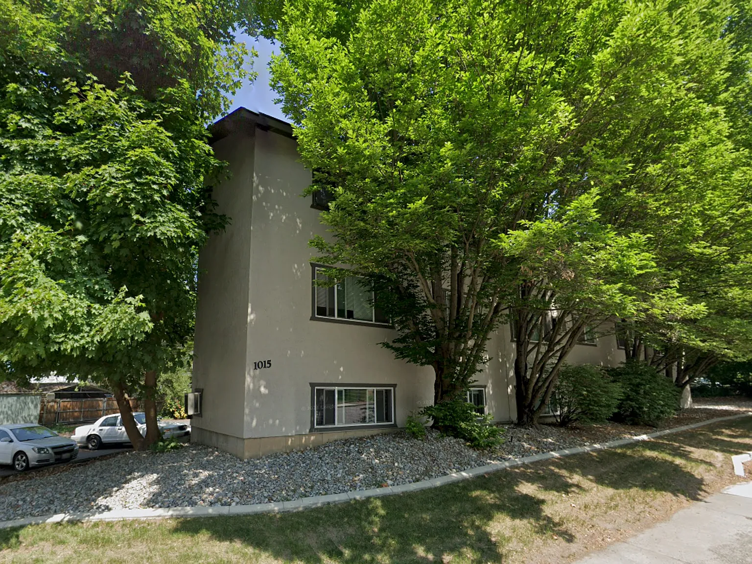 1015 South Walnut Place Apartments! — Photo 1