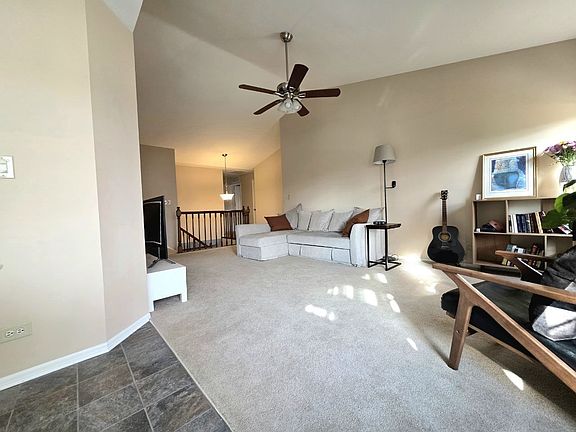 5th image of 1914 Quaker Hollow Ln