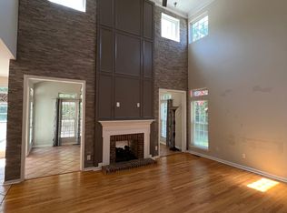 15563 Donnington Dr, Charlotte, NC 28277