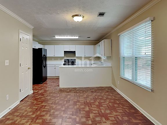 5th image of 3002 Sentinel Cir