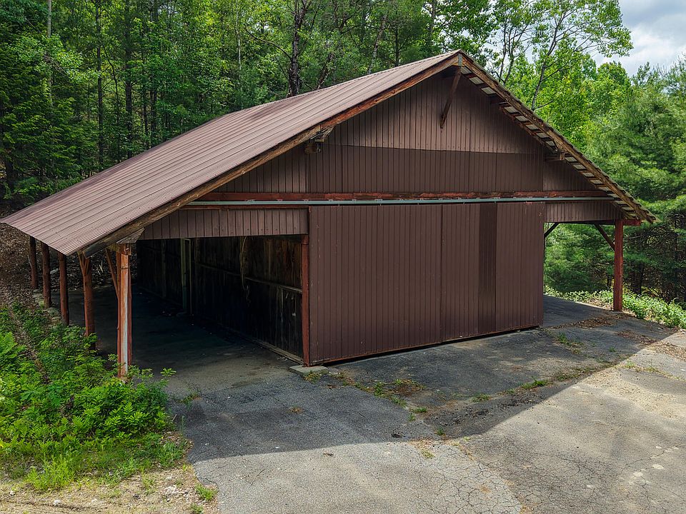 1st image of 704 Landon Hill Road