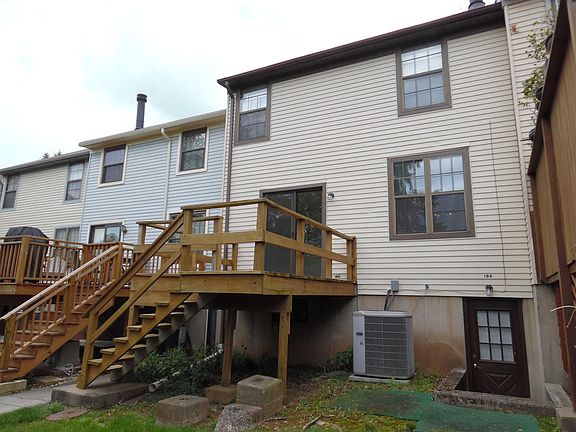 EXTERIOR REAR/DECK/WALKOUT BASEMENT