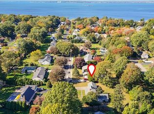 40 Aaron Ave, Bristol, RI 02809