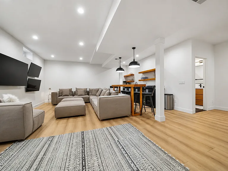 1233 Poplar Ave — Photo 31
