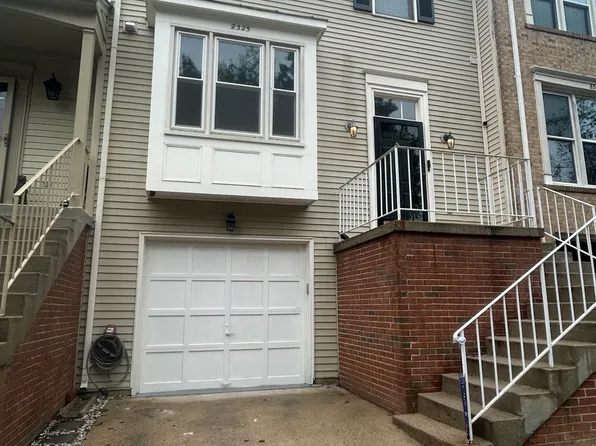 8325 Ridge Crossing Ln, Springfield, VA 22152