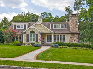 92 Beechwood Rd, Summit, NJ 07901