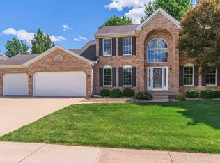 3305 Monticello Rd, Bloomington, IL 61704